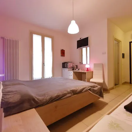 Nuovo Laghetto Del Frassino Guest house