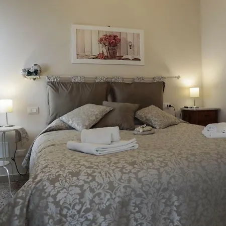 Affittacamere Le Finestre Sul Borgo 3*