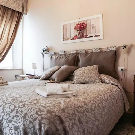 Maison d'hôtes Le Finestre Sul Borgo