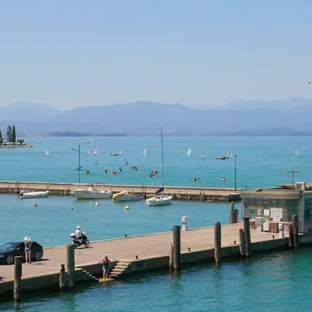Affittacamere Le Finestre Sul Borgo