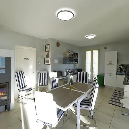 Guest house Nuovo Laghetto Del Frassino Peschiera del Garda