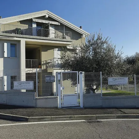 Nuovo Laghetto Del Frassino Maison d'hôtes