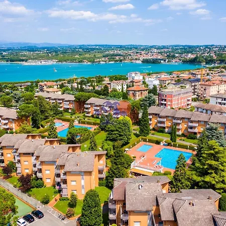 Premium Peschiera *