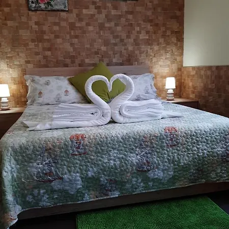 Marianna Garda Apartment *
