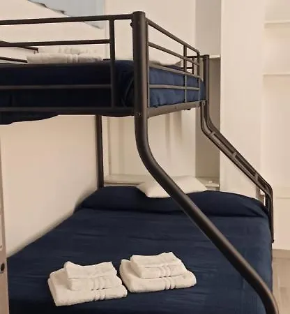 Gloria Apartment *