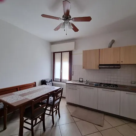 Marzan 12 Apartment Peschiera del Garda