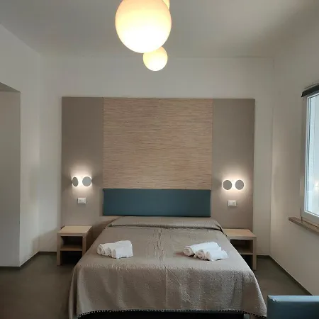 Iris Ar Holiday-home Appartamento Peschiera del Garda