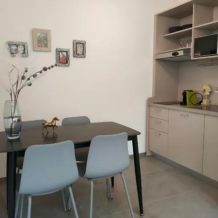 Iris Ar Holiday-home Appartamento Peschiera del Garda