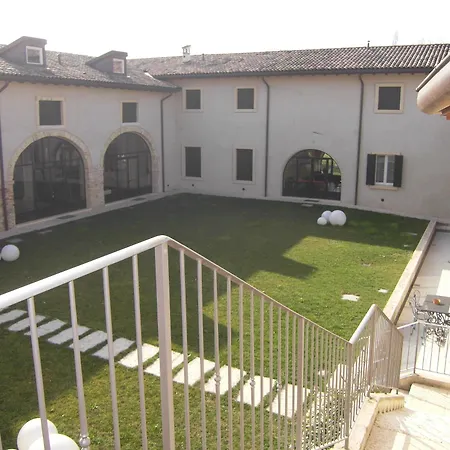 Relais Corte Paradiso Apartment Peschiera del Garda