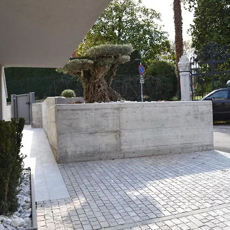 Apartment Iris Ar Holiday-home *