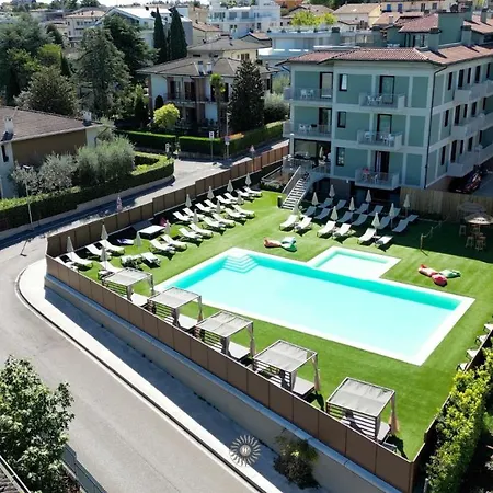 Puccini Hotel 3*