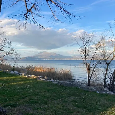Apartment Garda Art&lake Peschiera del Garda