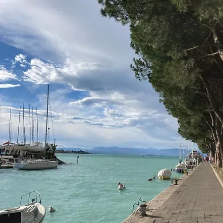 Garda Art&lake Apartment *