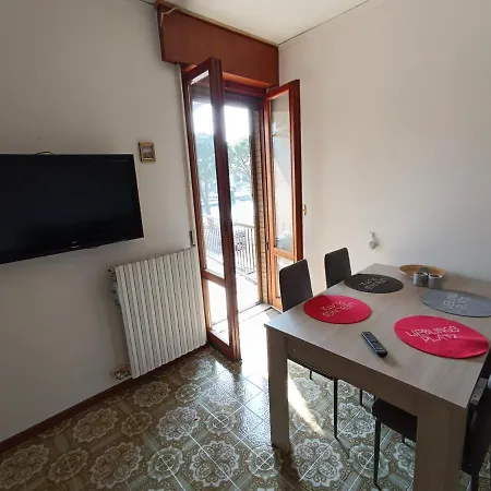 Lungolago Garibaldi Apartment Peschiera del Garda