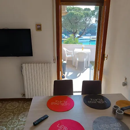 Lungolago Garibaldi Apartment *