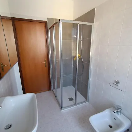 Lungolago Garibaldi Apartment Peschiera del Garda