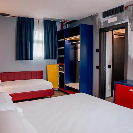 K Modern Hotel