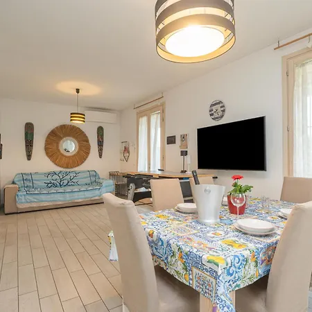 Timetofreedom With Private Garden & Pool Apartment *