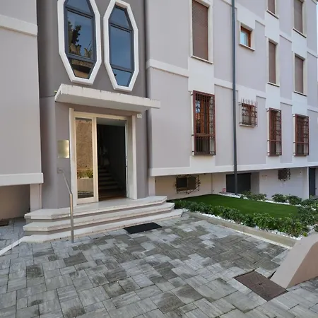 La Boheme Peschiera Luxury Apartment Peschiera del Garda