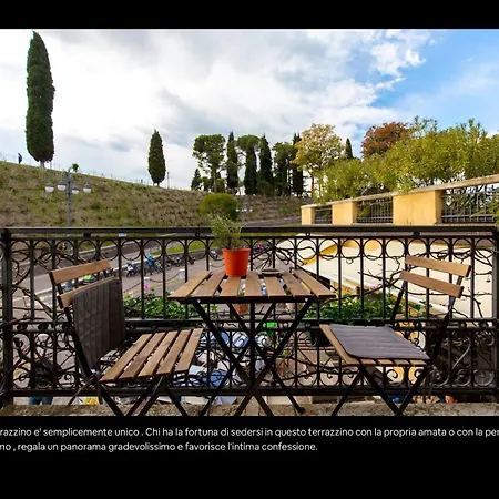 Residenza Giovanni Fronte Lago - Garda Lago Apartment Peschiera del Garda