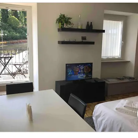 Residenza Giovanni Fronte Lago - Garda Lago * Peschiera del Garda
