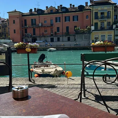 Residenza Giovanni Fronte Lago - Garda Lago Apartment