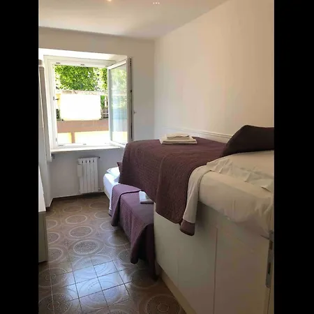 Residenza Giovanni Fronte Lago - Garda Lago Peschiera del Garda