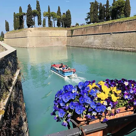 Residenza Giovanni Fronte Lago - Garda Lago Peschiera del Garda