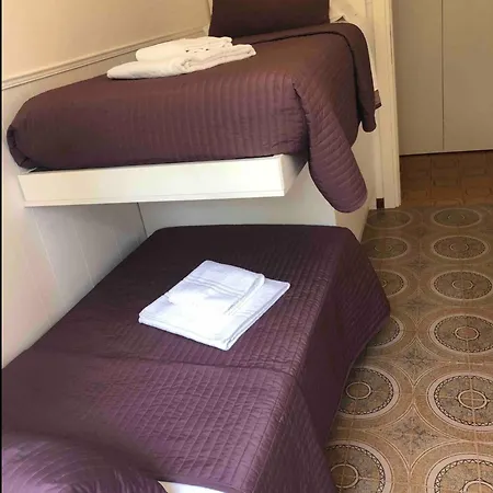 Residenza Giovanni Fronte Lago - Garda Lago