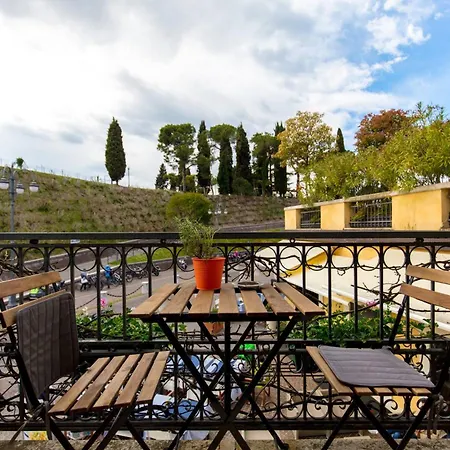 Residenza Giovanni Fronte Lago - Garda Lago Apartment