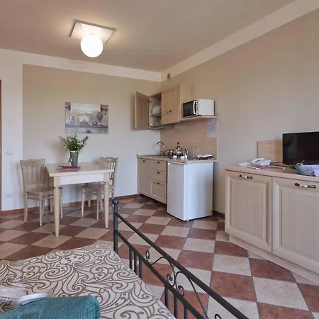 In 22083 Apartment