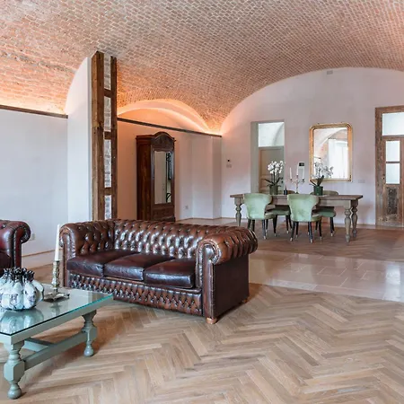 Hotel Pavillon &