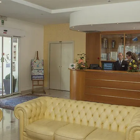 Dori Hotel 3*