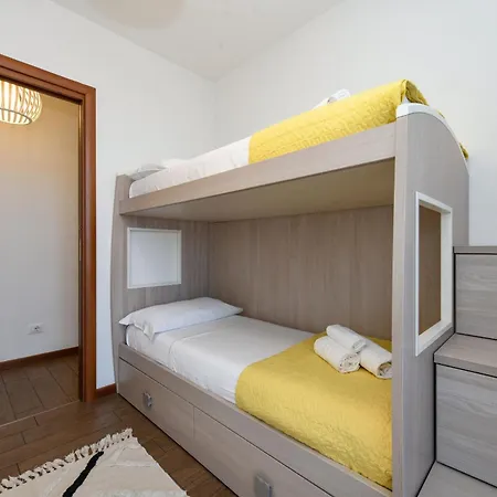 Desenzanoloft Official Partner Marriott Homes & Peschiera Fantasy Apartment's