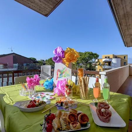 Desenzanoloft Official Partner Marriott Homes & Peschiera Fantasy Apartment's * Peschiera del Garda