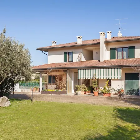 Casa Azzurra-comodo In Apartment