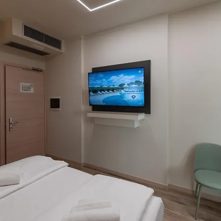 Ile Hotel 3*