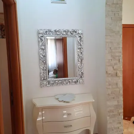 Angelo Bianco Apartment *