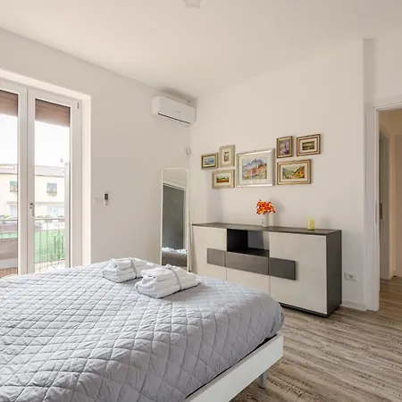 Garda Art&lake Apartment