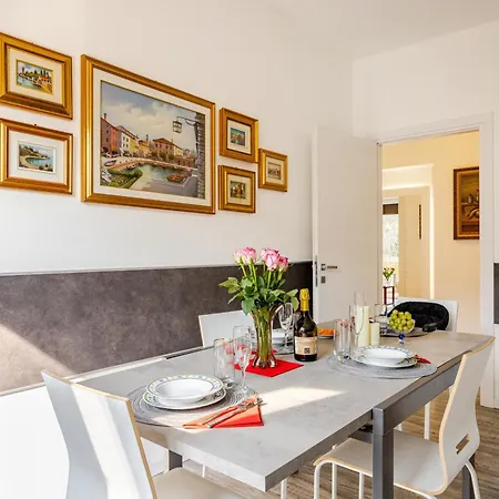 Apartment Garda Art&lake Peschiera del Garda
