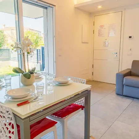 Garda Hideaway - Italian Homing Apartment