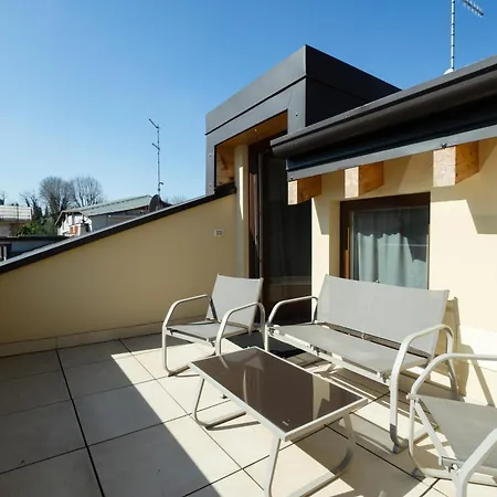 Apartment Loft Roby Peschiera del Garda