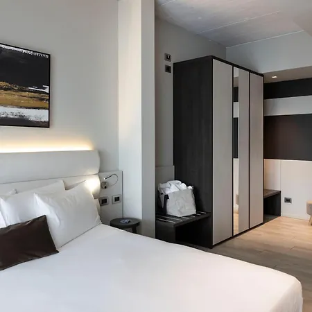 Vision Hotel 4*