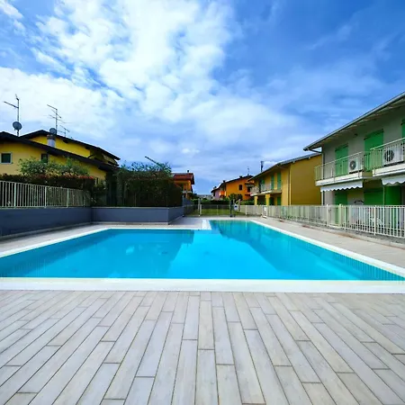 Apartment Sg Family - Casa Aleandra Peschiera del Garda