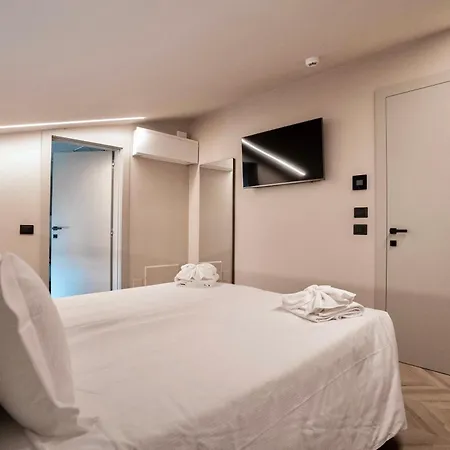 Aurora Aparthotel 3*
