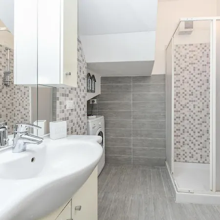 Mgh - Rosa Apartment Peschiera del Garda