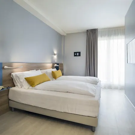 Apartment Hatelier Garda By Enjoy Garda Peschiera del Garda
