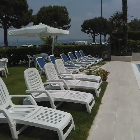 Hotel Cristallo 2*