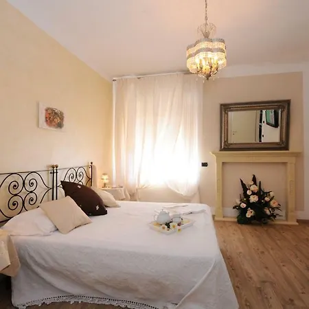 Lizzarola Alloggio per agriturismo Peschiera del Garda