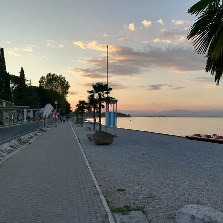 Gloria Peschiera del Garda